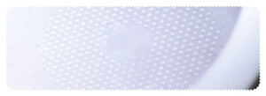 多區正向光學離焦鏡片 (Defocus Incorporated Multiple Segments，簡稱DIMS鏡)，上圖為於光線照射下DIMS鏡的鏡片倒影。