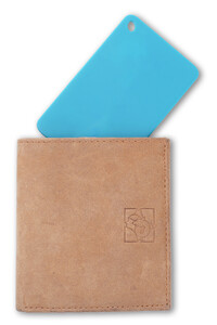 图二：卡片型设计的定位器。