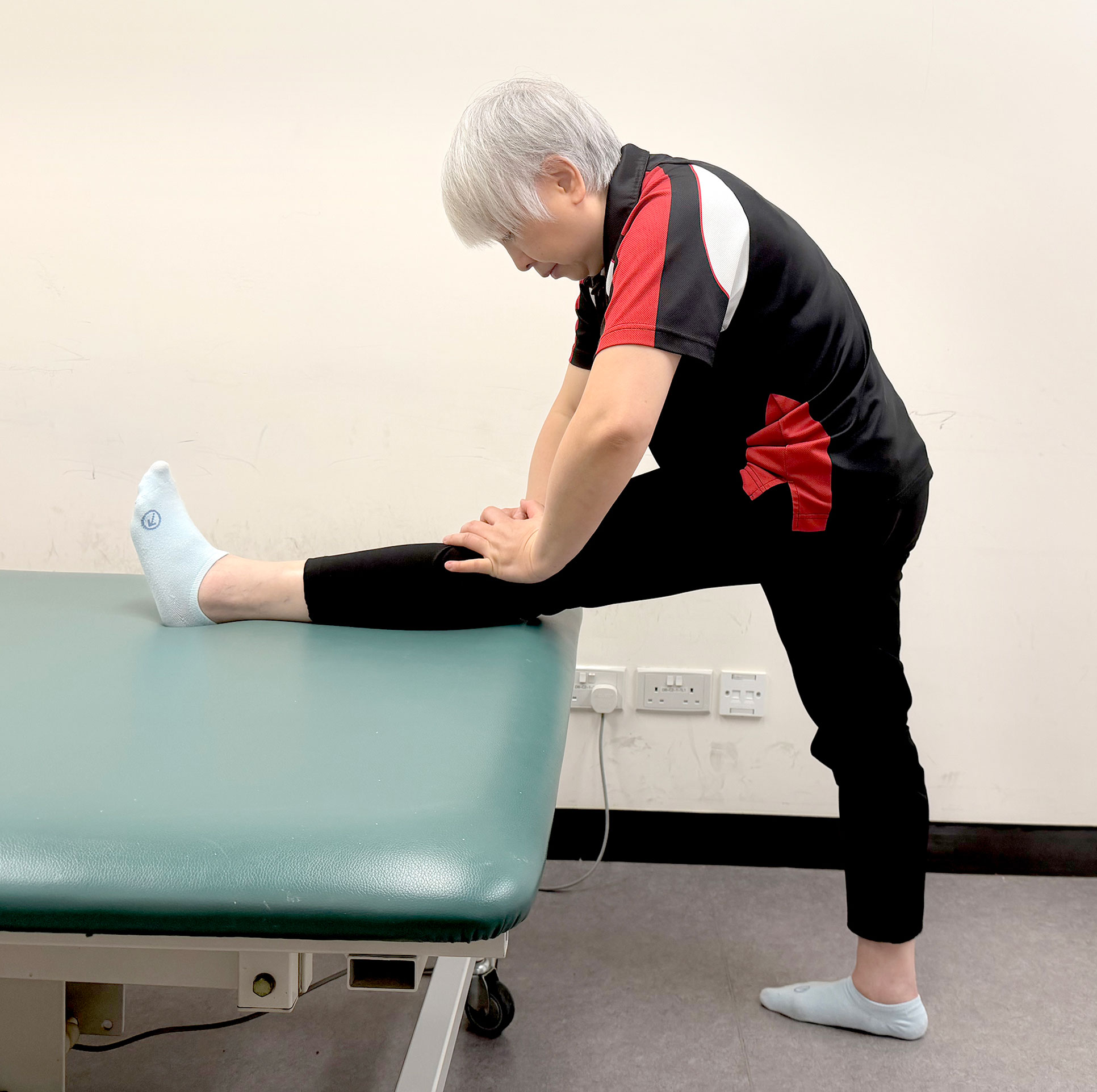 站式後大腿拉筋