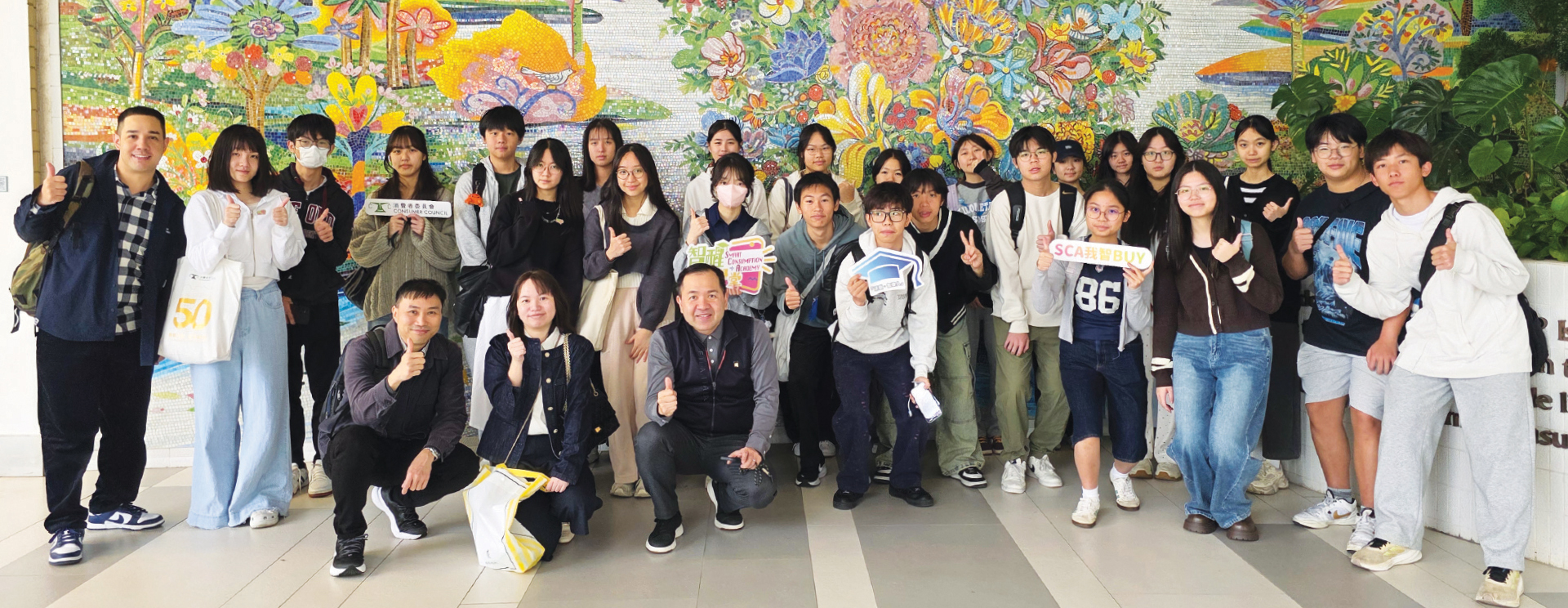 大使們親身參觀浸會大學校園