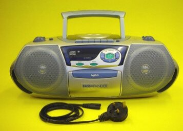 CD手提收音錄音機之電源線須回收
