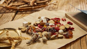 DH investigates suspected illegal possession of unregistered proprietary Chinese medicines (with photo)