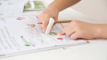 逾5成擦膠塑化劑含量高　標示不清難以識別
