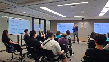 第三期「共創明『Teen』計劃」學員及導師參觀消費者委員會